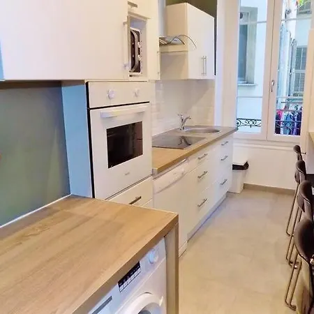 Bed & Breakfast Gare 5 Minutes Garibaldi Republique Privee Non Fumeur Pour Voyageurs Calmes Tram Au Pied De L'immeuble