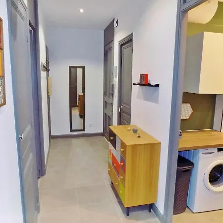 Bed & Breakfast Gare 5 Minutes Garibaldi Republique Privee Non Fumeur Pour Voyageurs Calmes Tram Au Pied De L'immeuble *