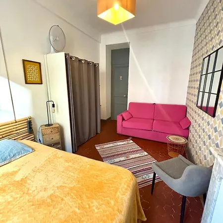 Bed & Breakfast Gare 5 Minutes Garibaldi Republique Privee Non Fumeur Pour Voyageurs Calmes Tram Au Pied De L'immeuble