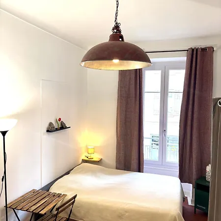 Gare 5 Minutes Garibaldi Republique Privee Non Fumeur Pour Voyageurs Calmes Tram Au Pied De L'immeuble Bed & Breakfast *