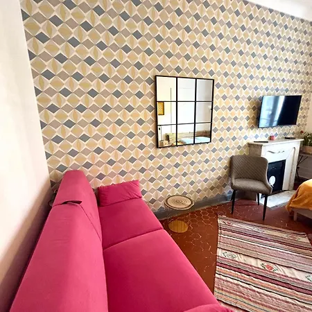 Bed & Breakfast Gare Garibaldi République: Tranquil Private Near Tram Nice